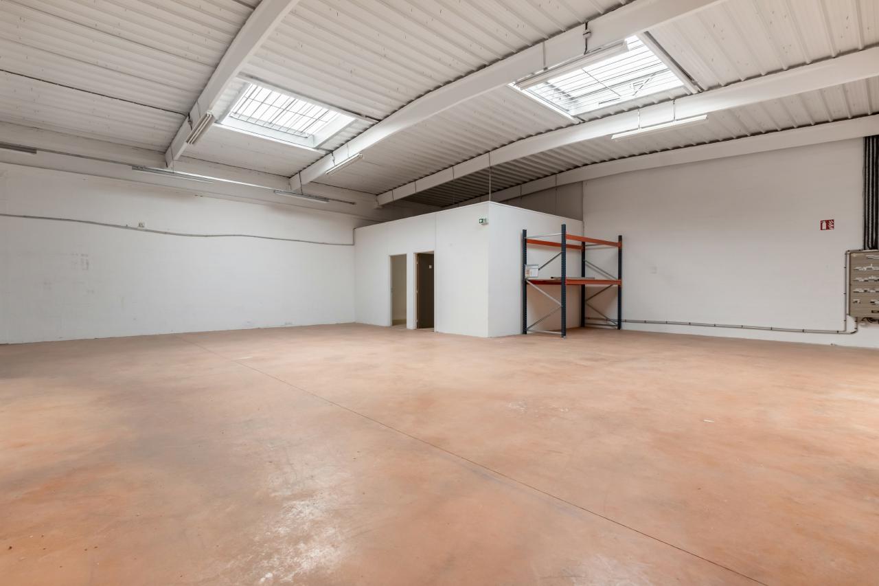 Local d'activité Trappes 838m² Location local d'activité Trappes Yvelines OLACT2001503 5